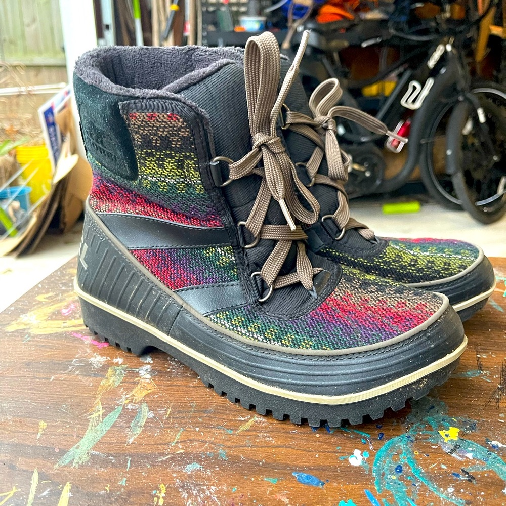 Sorel size 9 great condition